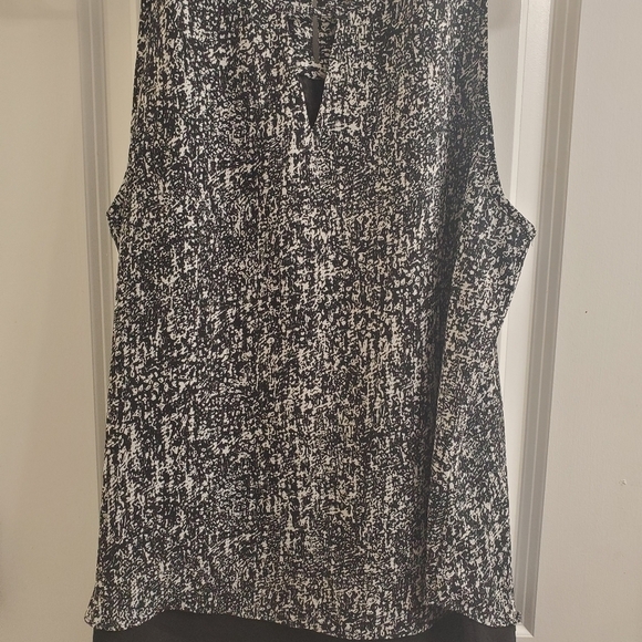 Bundle Only:Violet and Claire Black White Double Layered Tank Blouse Size Medium - Picture 3 of 11